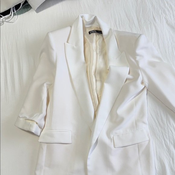 Zara Ivory Blazer - Picture 1 of 3